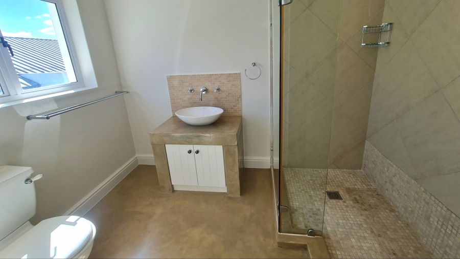 7 Bedroom Property for Sale in Whale Rock Western Cape